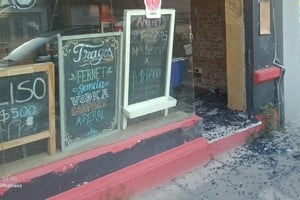 Vandalismo en un comercio ubicado en 25 de mayo 3500. Foto: Gentileza