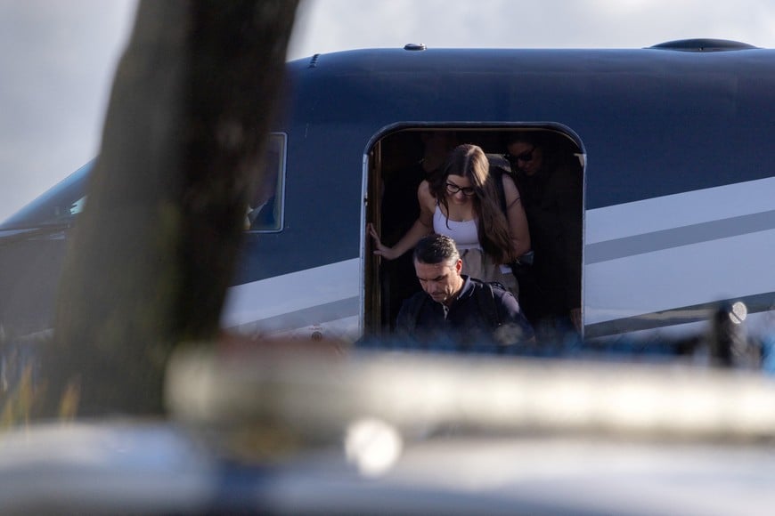 Brazilian Senator Flavio Bolsonaro disembarks from a plane after arriving at Opa-locka Executive Airport near Miami, Florida, US, October 28, 2026. REUTERS/Eva Marie Uzcategui