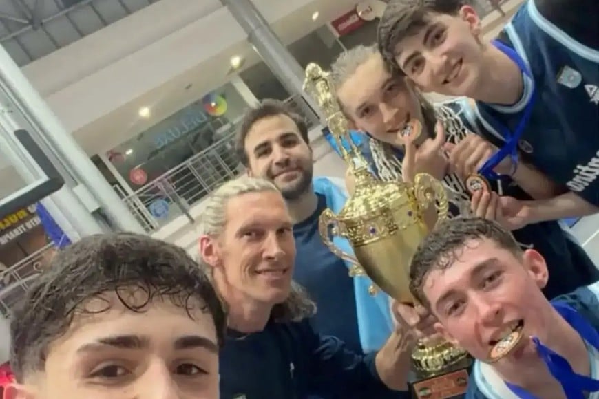 Leyton Herrmann, jugador de Centenario, integró la Selección Argentina U17 que se consagró campeona continental de básquet 3x3 en El Salvador.PH: Internet