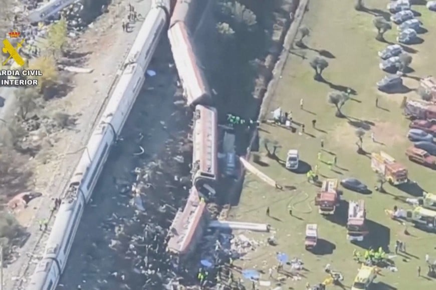 An aerial view of the crash site after two high-speed trains collided, in Urda, Spain October 28, 2026, in this screengrab taken from a video. GUARDIA CIVIL HANDOUT/Handout via REUTERS    THIS IMAGE HAS BEEN SUPPLIED BY A THIRD PARTY. NO RESALES. NO ARCHIVES. MUST NOT OBSCURE LOGO.