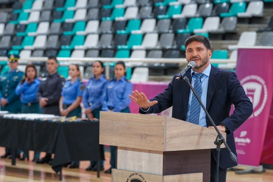 Maximiliano Pullaro encabezó acto de ascenso de penitenciarios.
El Litoral