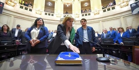 La Cámara alta formalizó la asunción de Claudia Cecilia López tras el fallecimiento del legislador Juan Carlos Pagotto.