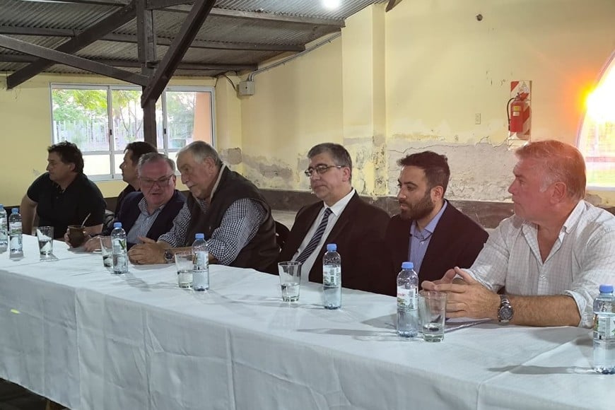 La jornada también permitió analizar la problemática del abigeato y su impacto sobre la seguridad alimentaria, destacando la necesidad de profundizar los controles sanitarios y la articulación entre los distintos organismos. Foto: Gentileza