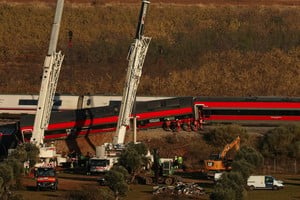 El último reporte indicó que ascendió a 74 el número de víctimas fatales. Reuters.