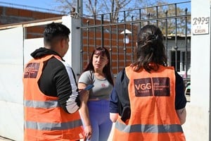 Equipos municipales recorren los barrios La Resistencia, La Ribera y Las Tres Vías donde se ha trabajado con más de 1400 vecinos relevando necesidades
