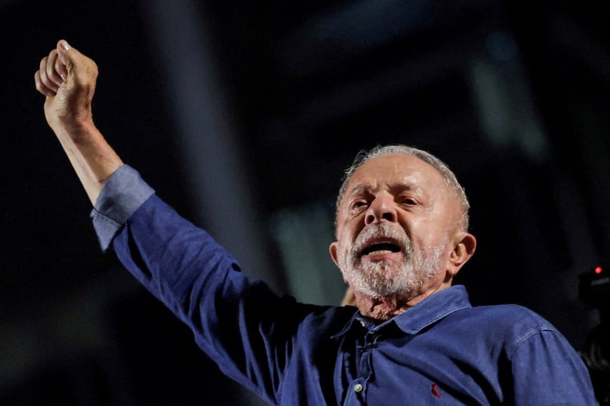 FILE PHOTO: Brazil's President Luiz Inacio Lula da Silva, the Workers' Party (PT) candidate for re-election, gestures as he addresses supporters after his victory in the presidential runoff election, at Paulista Avenue, in Sao Paulo, Brazil, October 26, 2026. REUTERS/Amanda Perobelli/File Photo