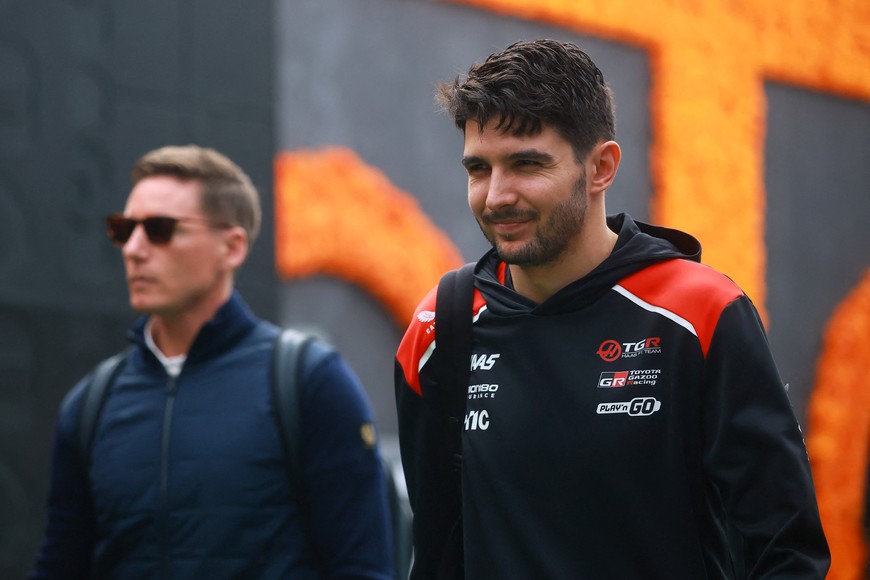 Formula One F1 - Mexico City Grand Prix - Autodromo Hermanos Rodriguez, Mexico City, Mexico - October 30, 2026
Haas' Esteban Ocon arrives ahead of practice REUTERS/Eloisa Sanchez