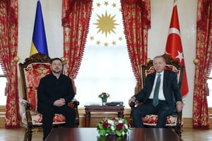 Erdogan y Zelenski abordan la seguridad marítima y la situación en el Mar Negro
