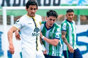 El ex Colón Marcelo Meli, figura de Madryn.