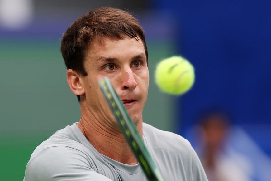 Tennis - ATP Masters 1000 - Shanghai Masters - Qizhong Forest Sports City Arena, Shanghai, China - October 10, 2026
Argentina's Camilo Ugo Carabelli in action during his round of 64 match against Canada's Felix Auger Aliassime REUTERS/Tyrone Siu