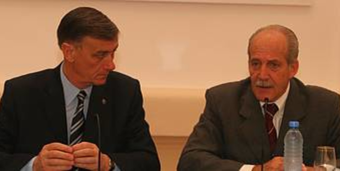 Binner no descarta recurrir a una moneda propia "si la Nación mira para otro lado"