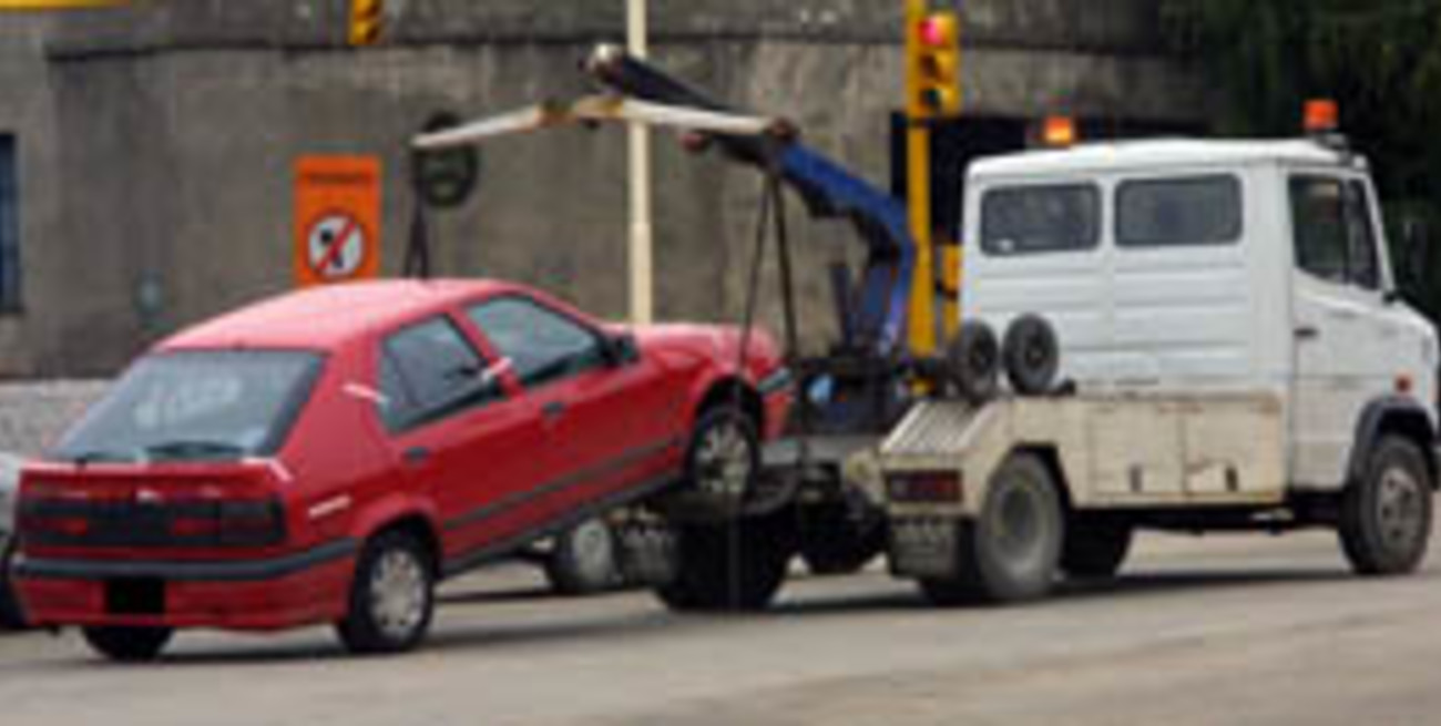 Las grúas volverán a retirar los vehículos mal estacionados