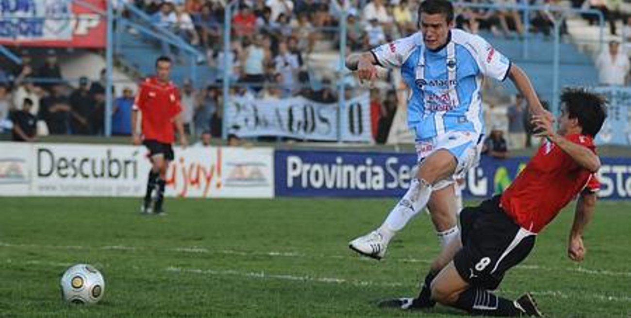 El "Lobo" jujeño resucitó con una goleada sobre Independiente