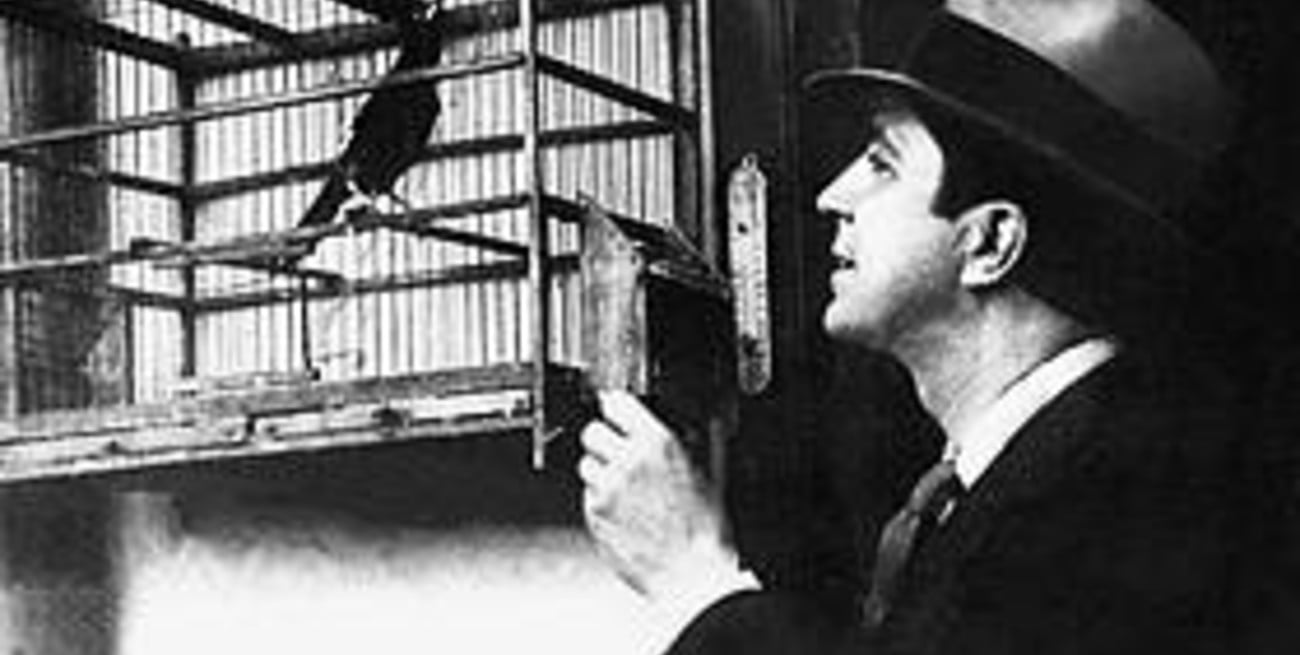 Carlos Gardel, entre la leyenda y el mito