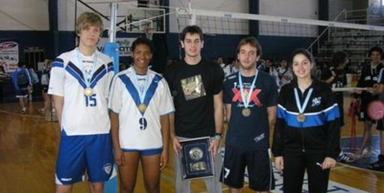 Estudiantes de Paraná y Vélez Sarsfield son los campeones