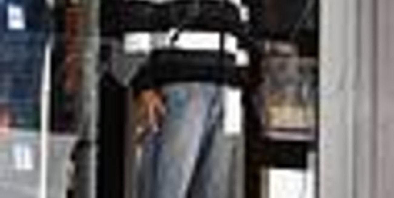 Saquean locales en la peatonal San Martín