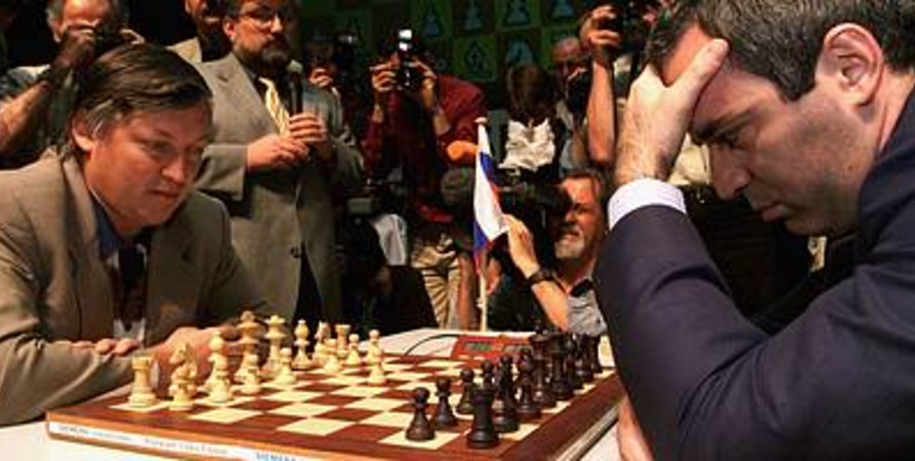 Kasparov y Karpov otra vez cara a cara a 25 años del primer gran desafío