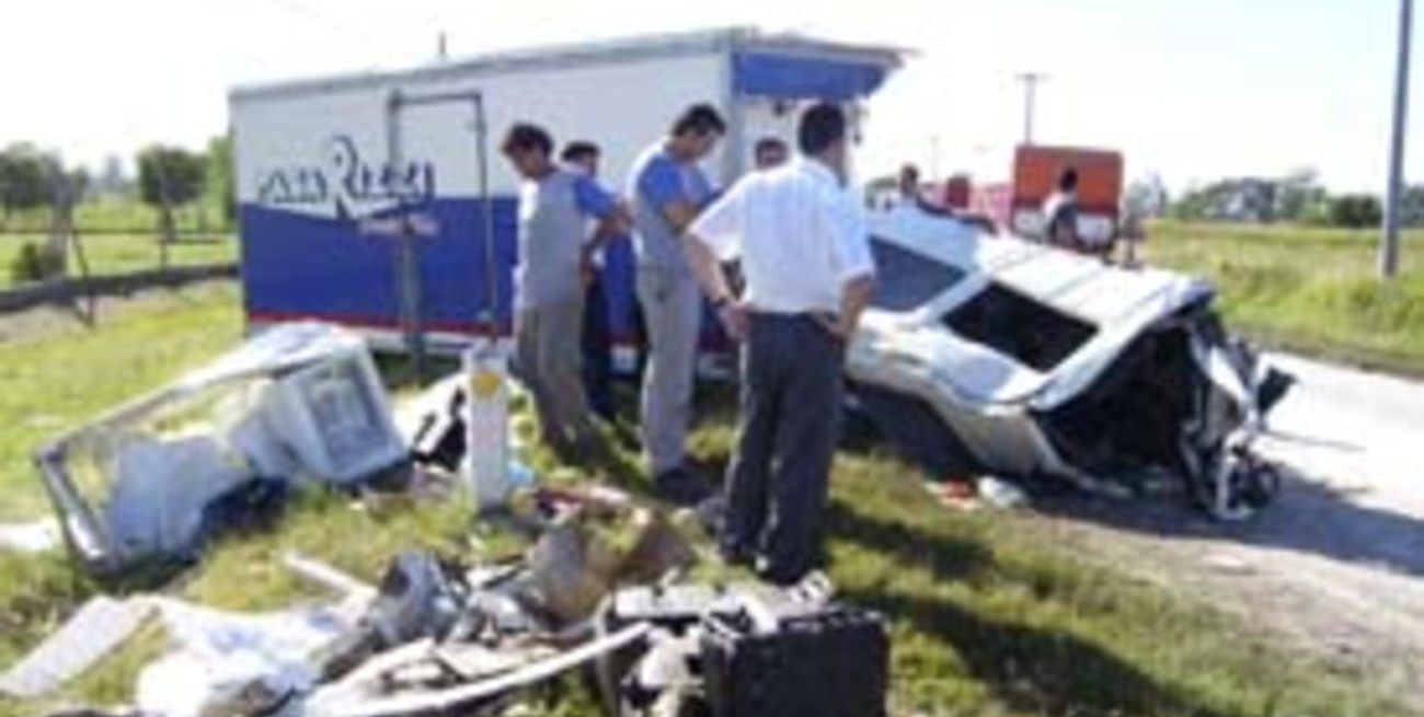 Trágico choque frontal de camiones sobre la Ruta 19: dos muertos