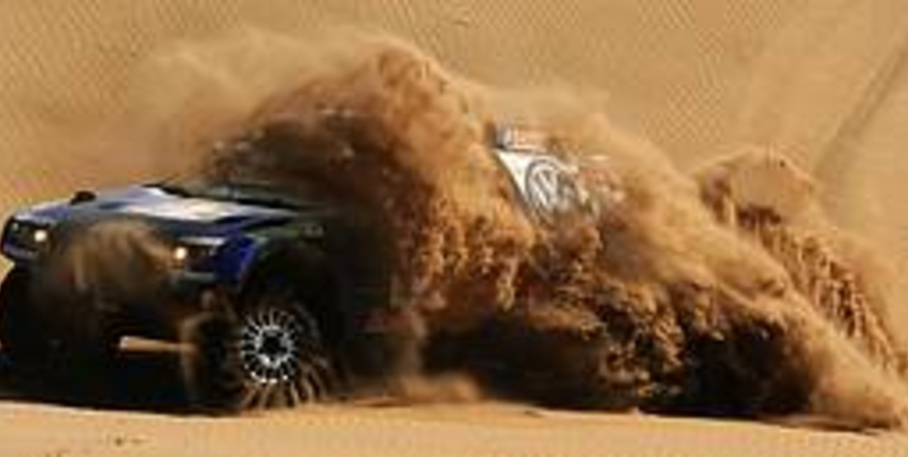 Ni el desierto de Atacama pudo con Sainz, que ganó y sigue puntero en el Rally Dakar