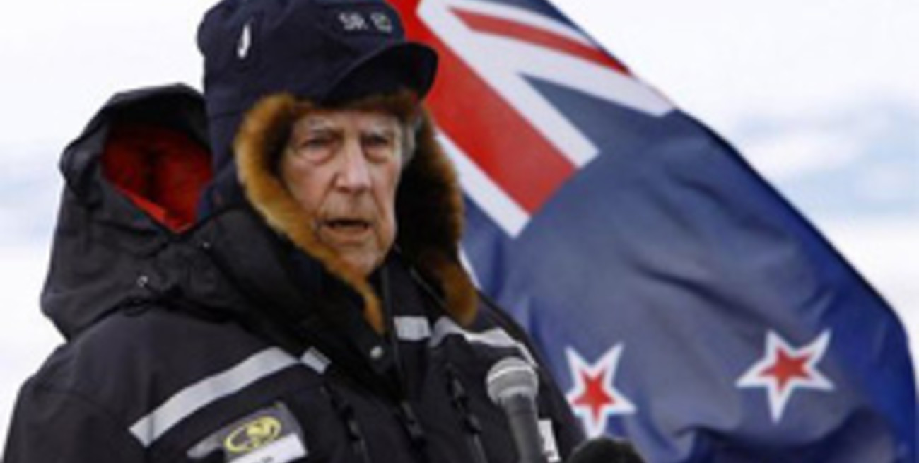 Murió Edmund Hillary, el primer hombre que conquistó el Everest