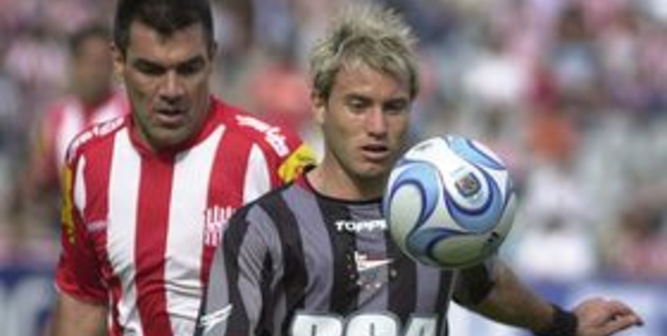 San Martín le empató en el final a Estudiantes y renunció Sensini