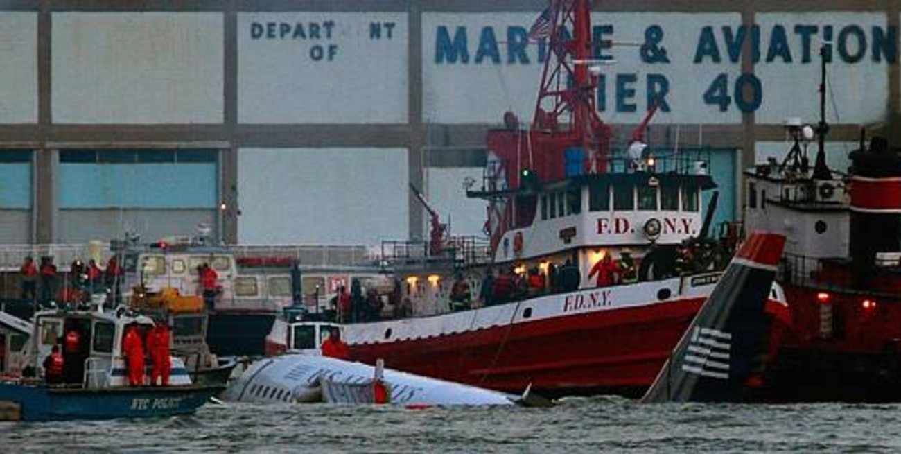Un avión con 148 pasajeros cayó al río Hudson, en Nueva York