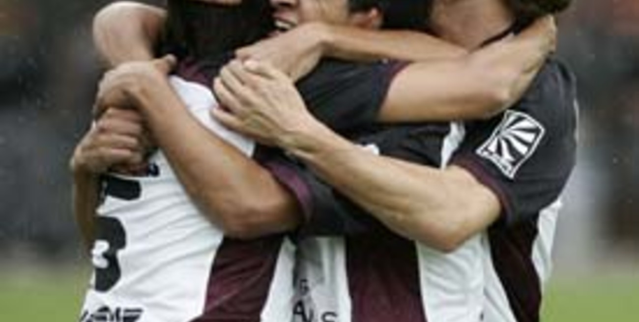 Valioso empate de Lanús en la altura de Ecuador 