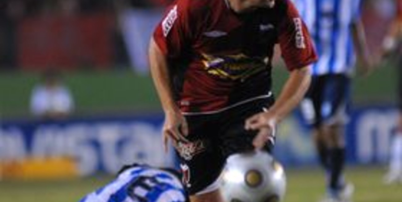 Colón juega en Mendoza ante el difícil equipo de Godoy Cruz