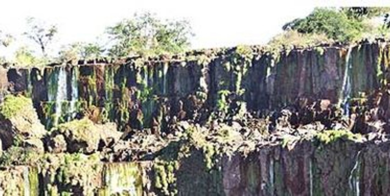 La sequía afecta a Misiones y a sus Cataratas del Iguazú