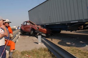 Son cinco los muertos en un accidente en la autopista a la altura de Empalme Villa Constitución