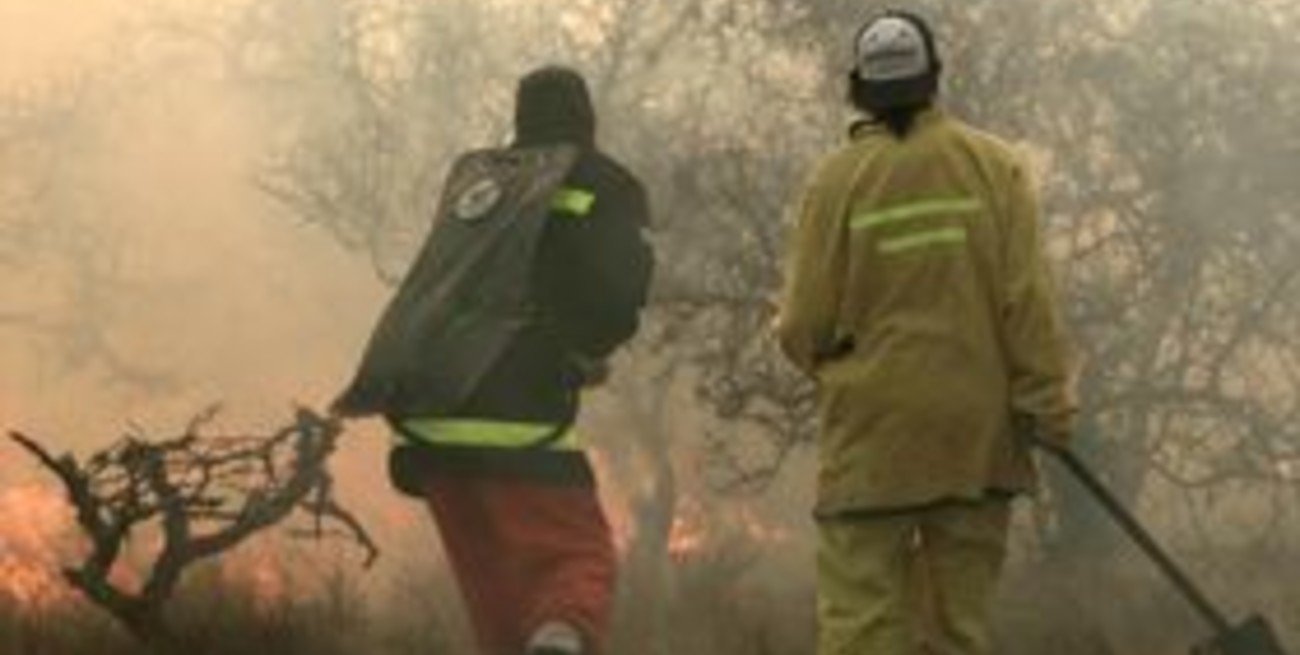 Evacuados en Córdoba por incendios en las sierras