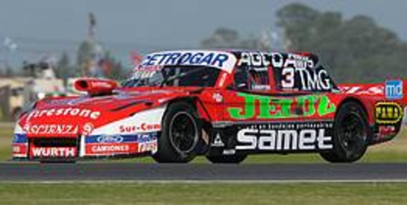 El "Pato" Silva hizo la pole, y Guillermo Ortelli va por el título