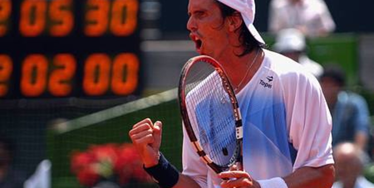 Chela no la tuvo fácil, pero le dio el primer punto a la Argentina