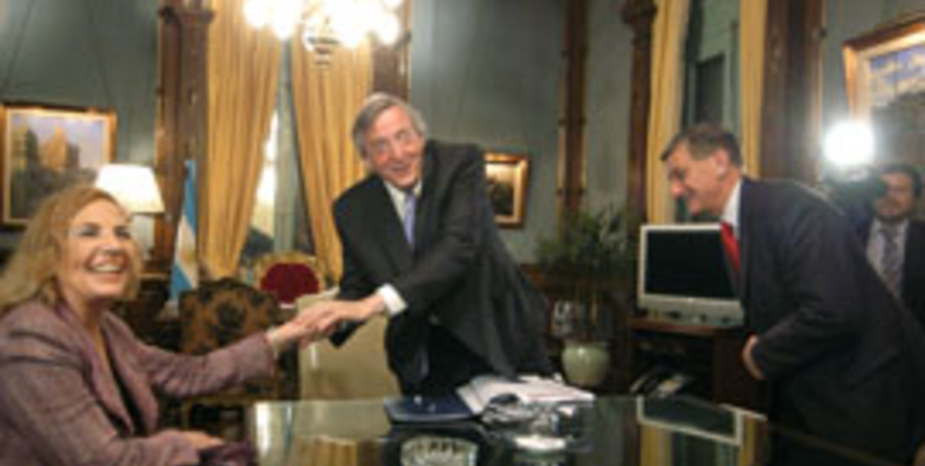 "Obeid está nombrando de todo"