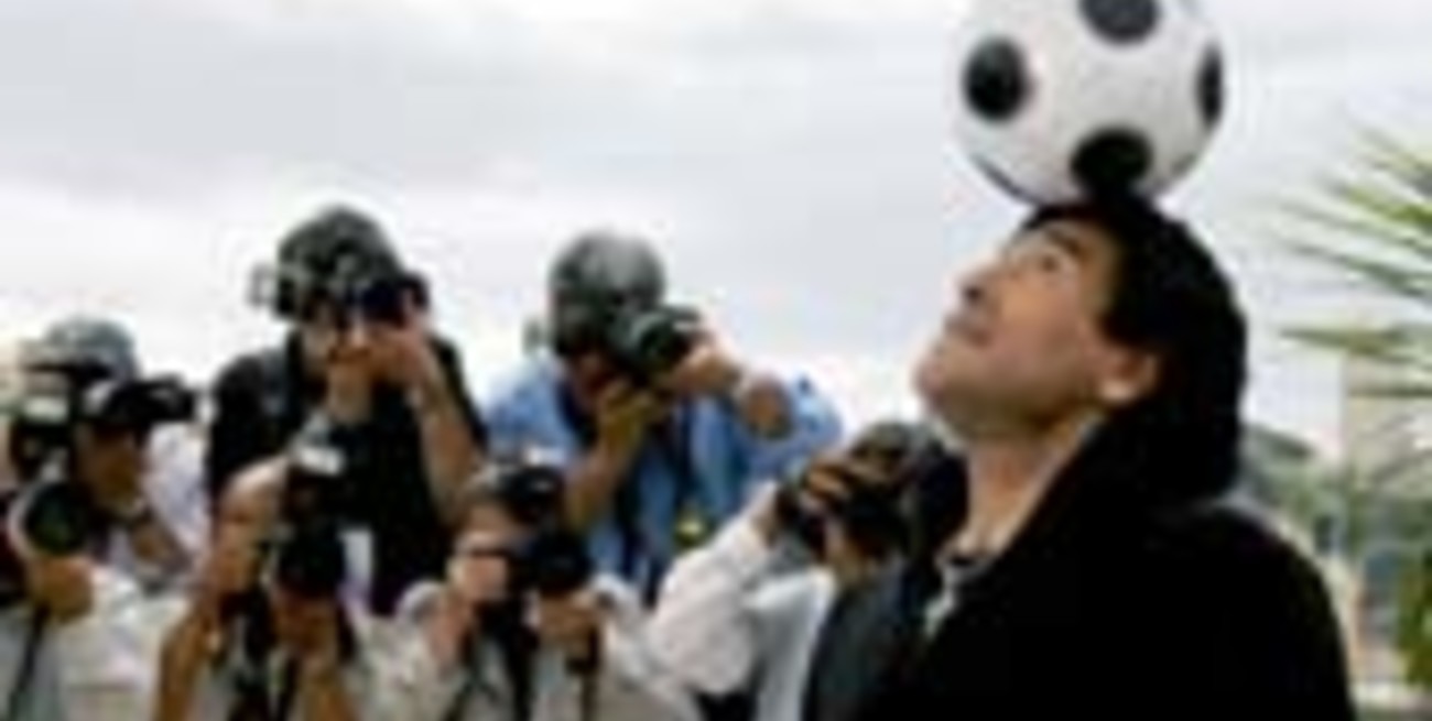Maradona, en la presentación de una película sobre su vida
