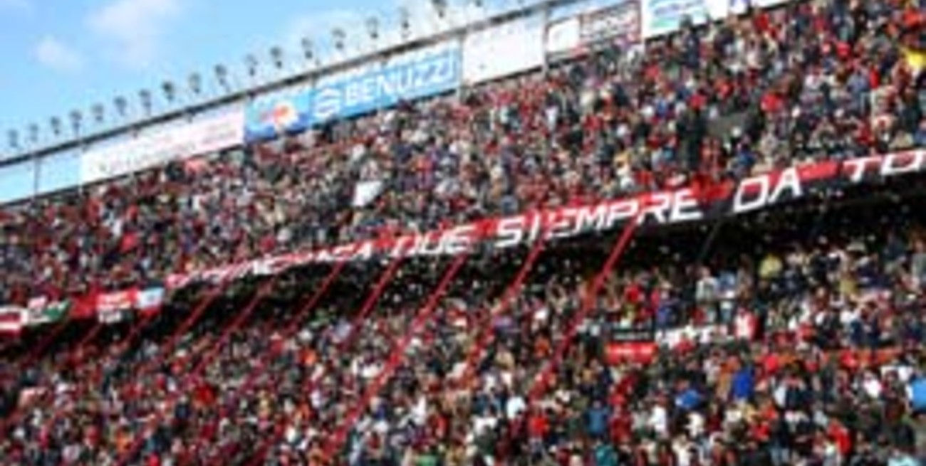 'El año que viene, Colón va a llenar la cancha con los socios'