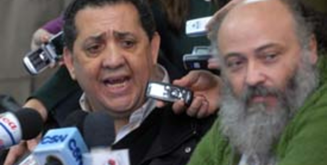 DElía: 'Ojo con que se dejen apretar'