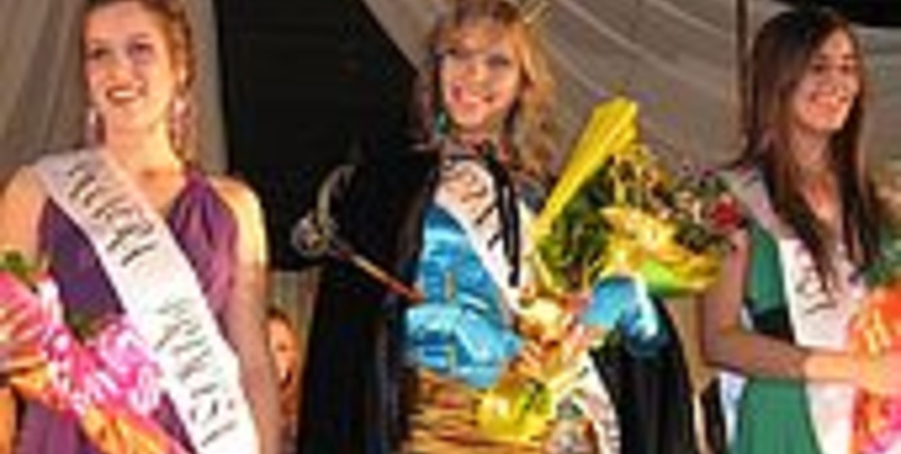 Ceres coronó a la nueva reina del zapallo