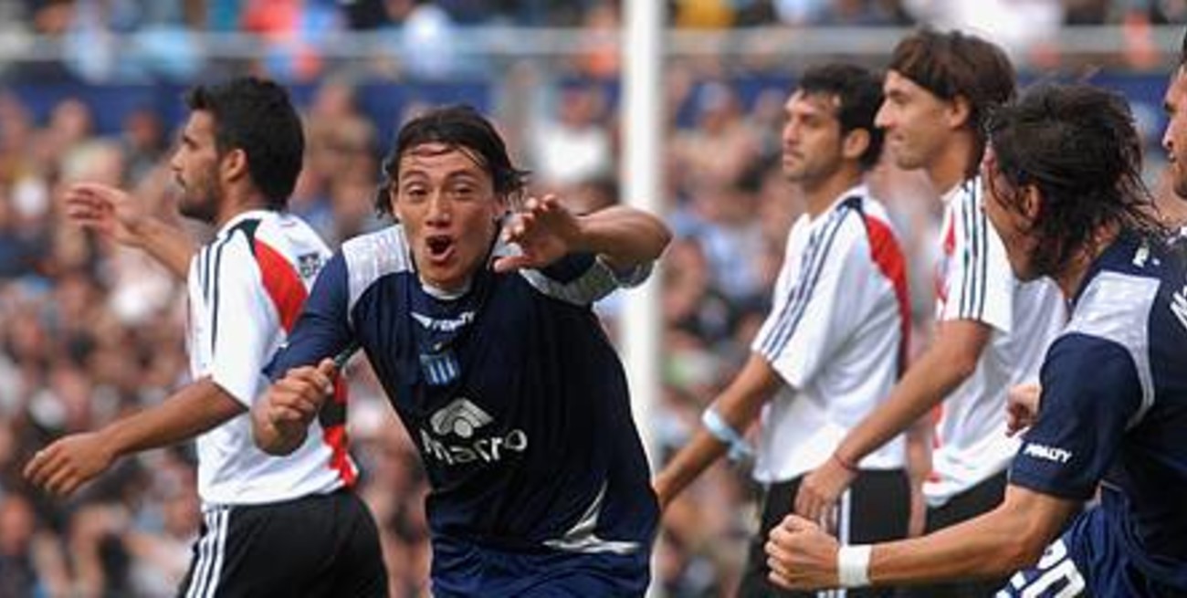 Racing le ganó a River con lo justo y da pelea en la zona baja
