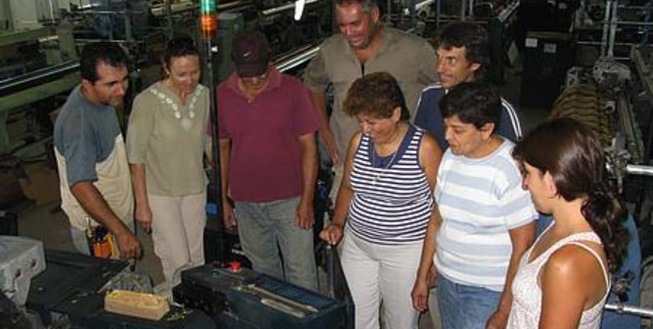 En San Justo, hombres y mujeres tejen su propia historia