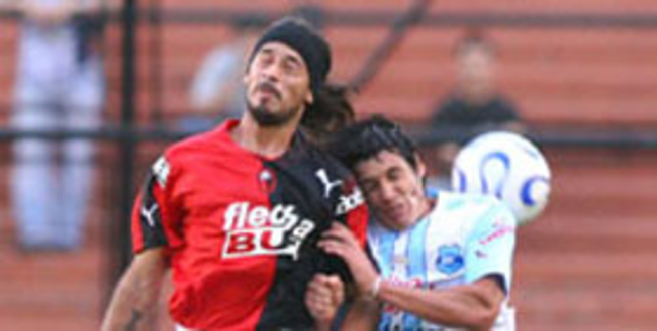 Colón juega tres puntos clave con los "restos" de San Lorenzo