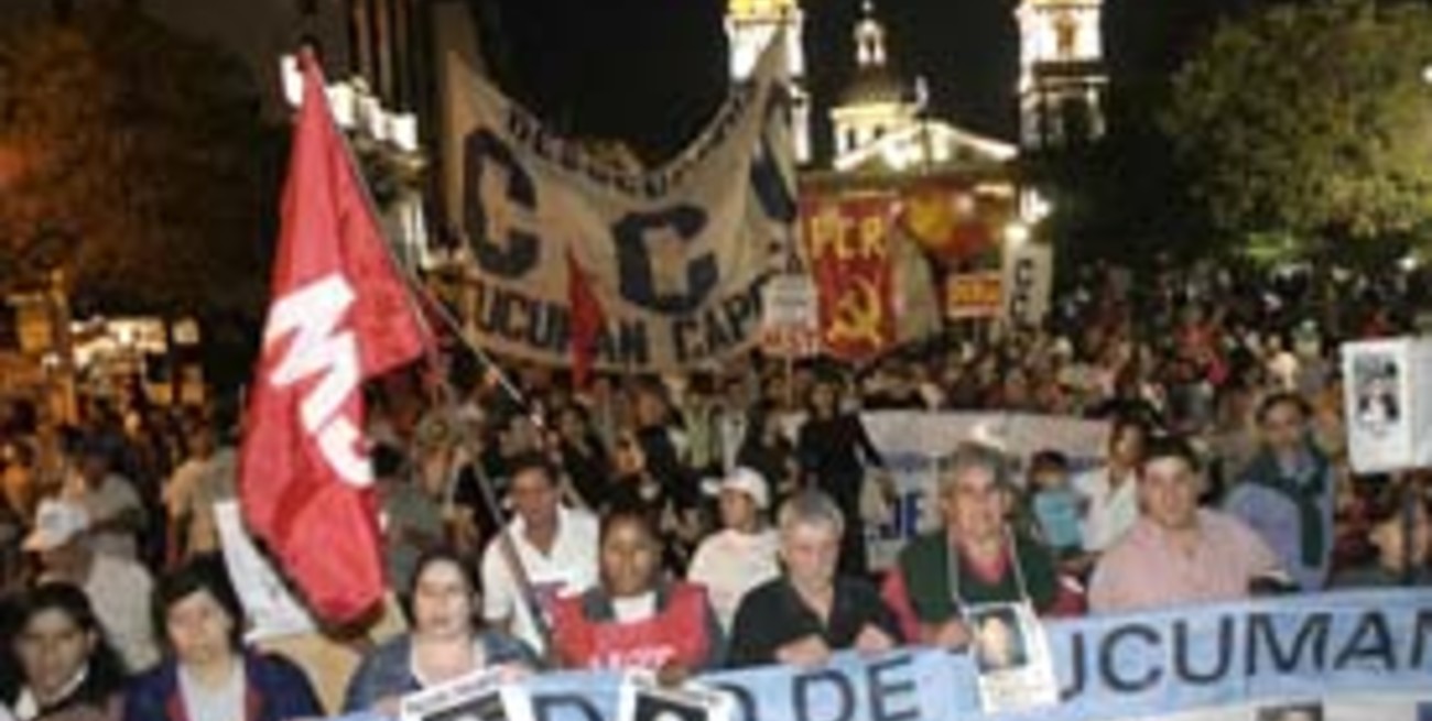 Multitudinaria movilización pidiendo por la aparición de Julio López