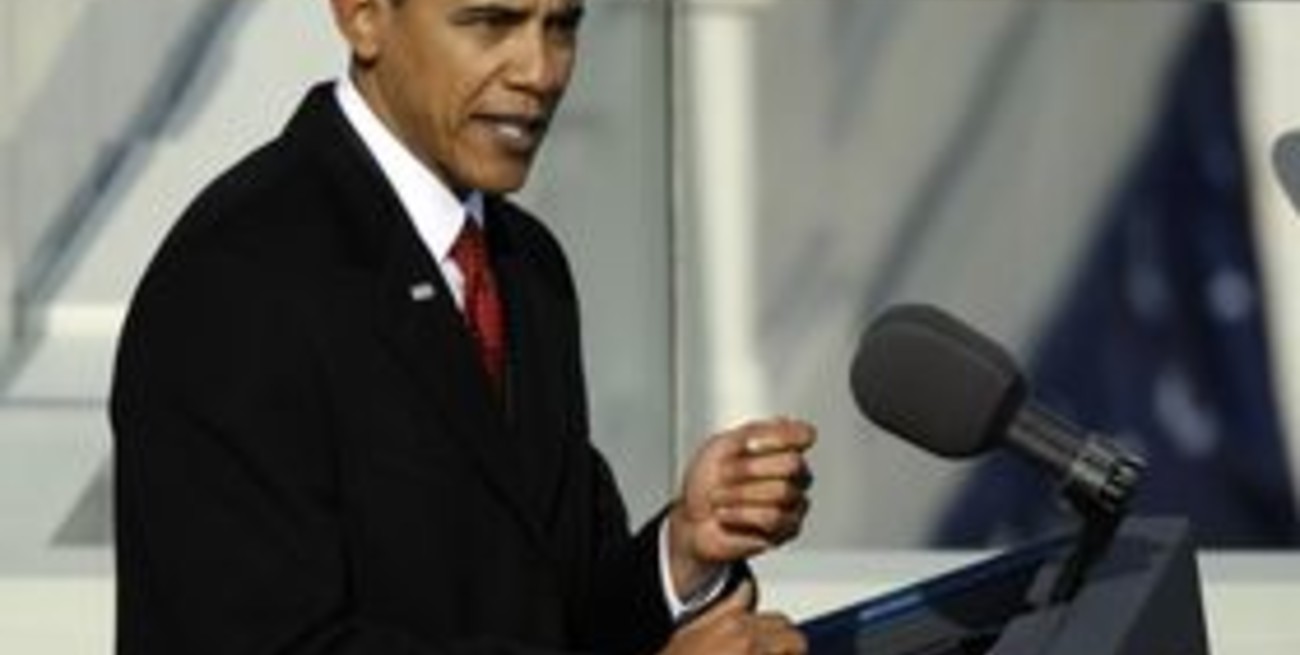 Barack Obama asumió como el primer presidente negro de EEUU