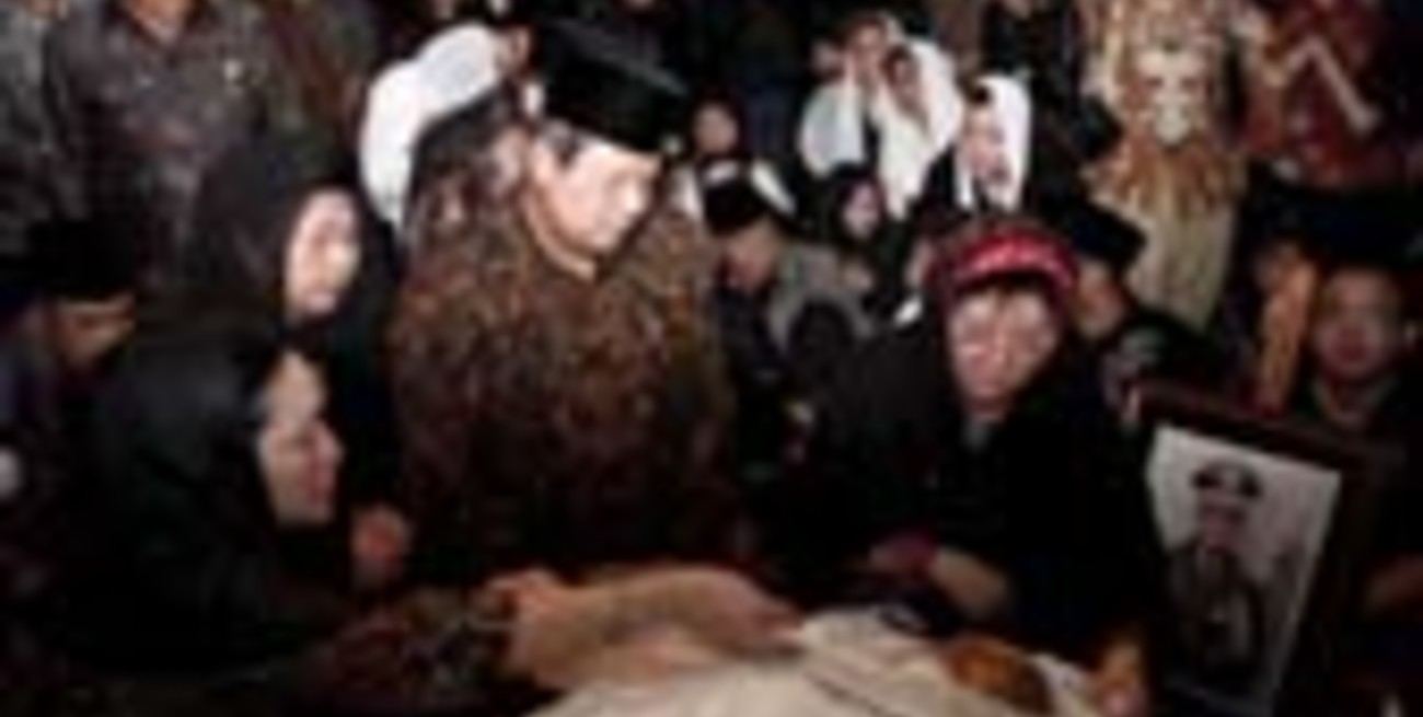 Murió Suharto, el ex dictador de Indonesia