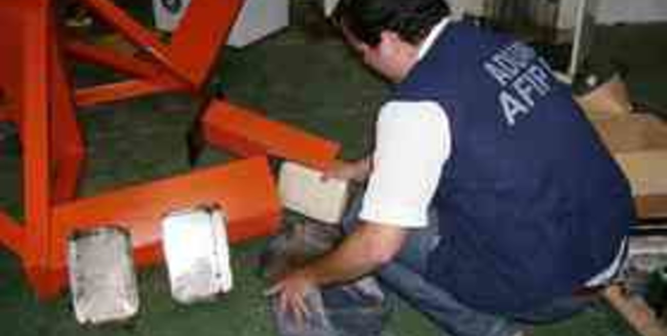 La Aduana Argentina detectó un cargamento de 115 kg de cocaína