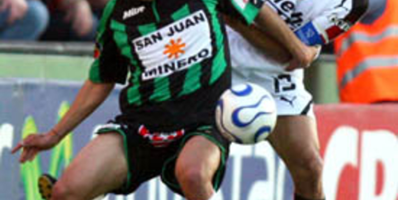 Colón no pudo con San Martín de San Juan en el Centenario