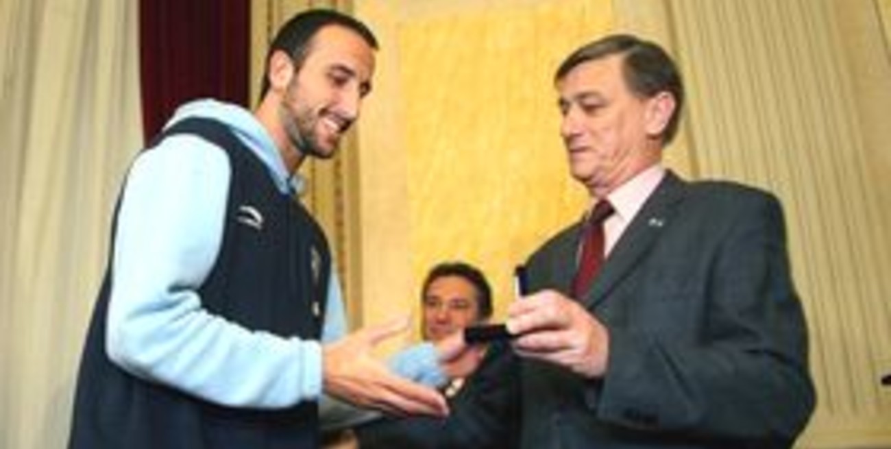 Binner recibió a la selección olímpica de básquet