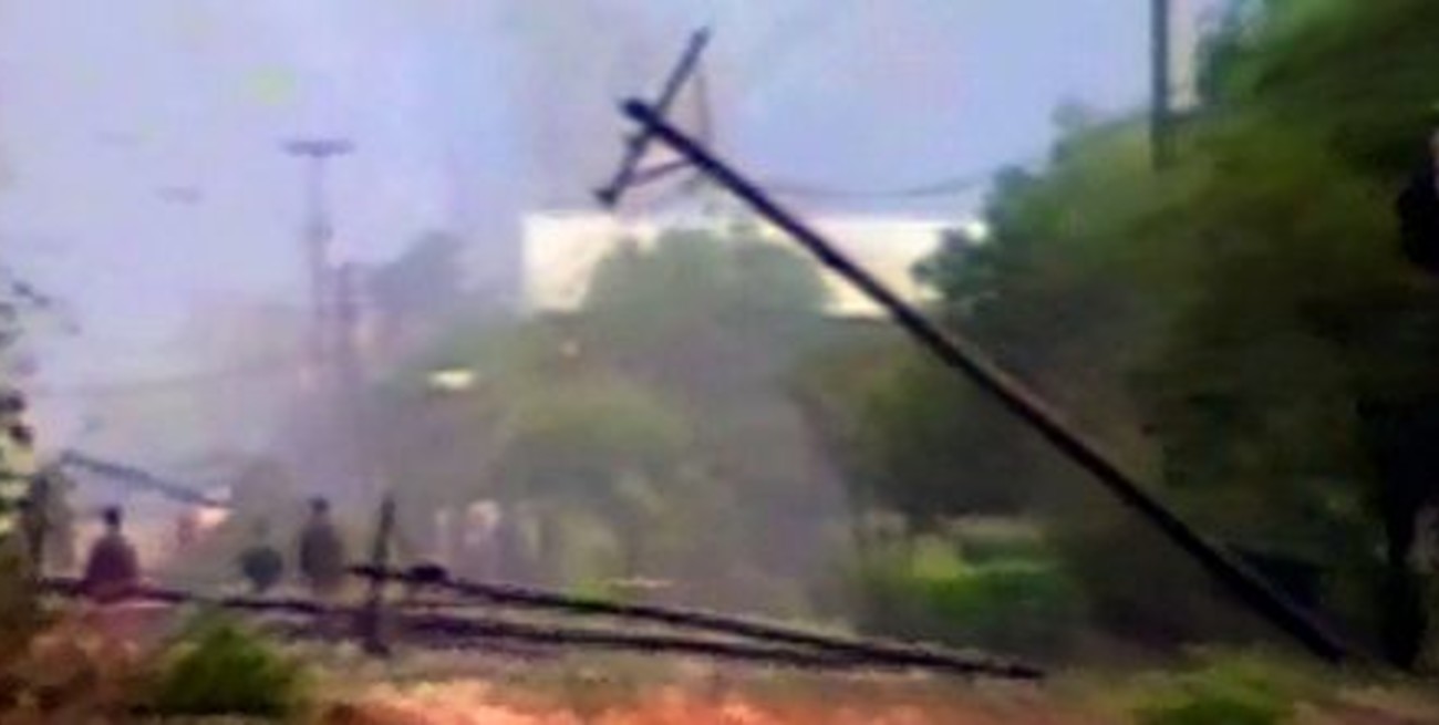 Un tornado arrasó una localidad de Misiones y mató a diez personas