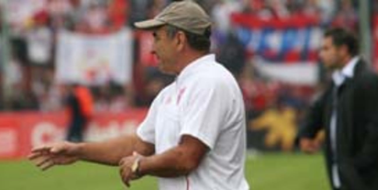 Luego de una charla Trullet continuará en la institución rojiblanca