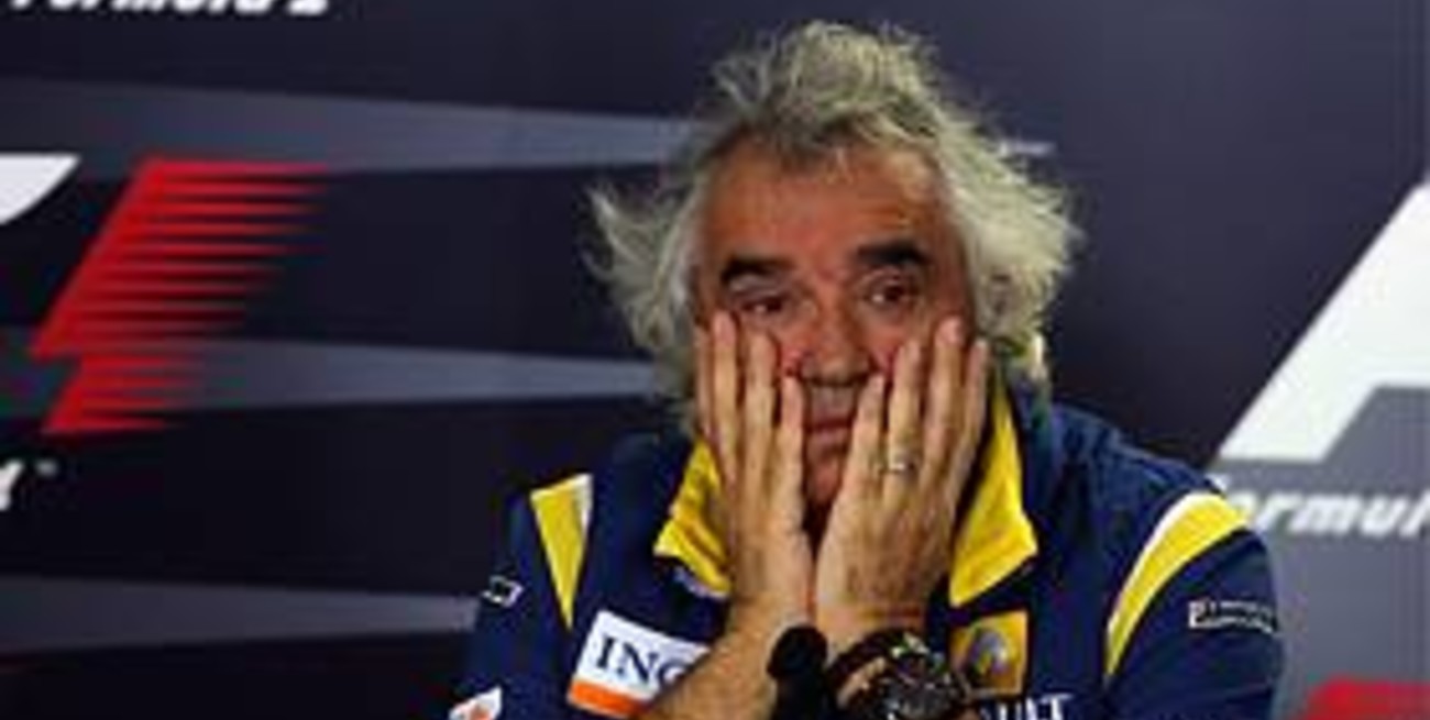 Llaman la atención a Renault y expulsan de por vida a Briatore